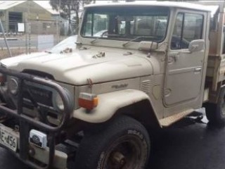 Find exclusive workmanship warranty with the recycled Landcruiser engine for sale SA