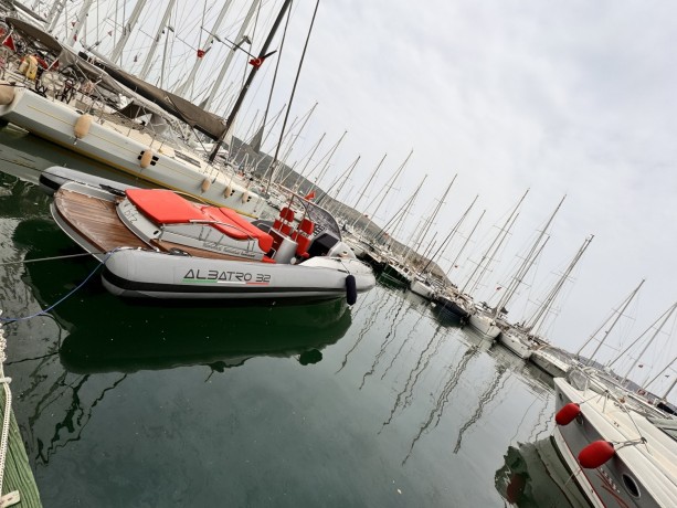 2012-albatro-32-cabin-big-1