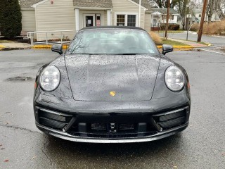 2022 PORSCHE TARGA 4S BLACK ON RED