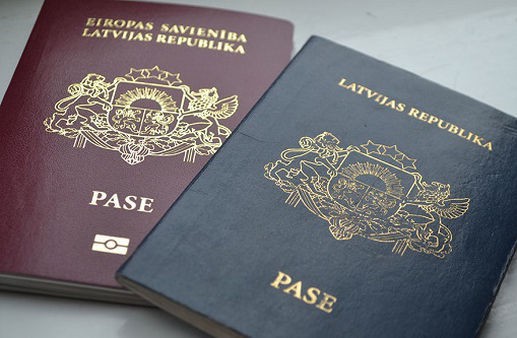 passport-latvia-big-0